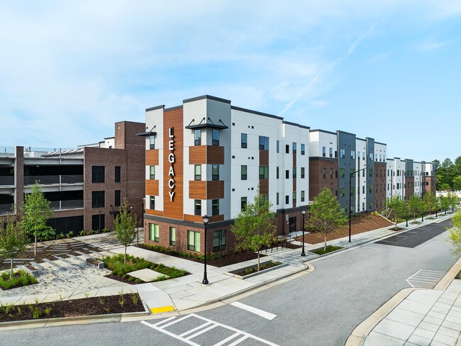 Building Photo - Legacy at Herndon Square