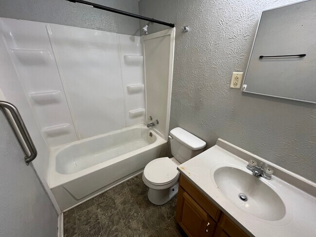 Foto del edificio - 4214 E Lynn St