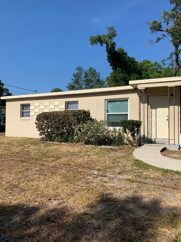 112 Wiley Ave, DeLand, FL 32724 House Rental in DeLand, FL