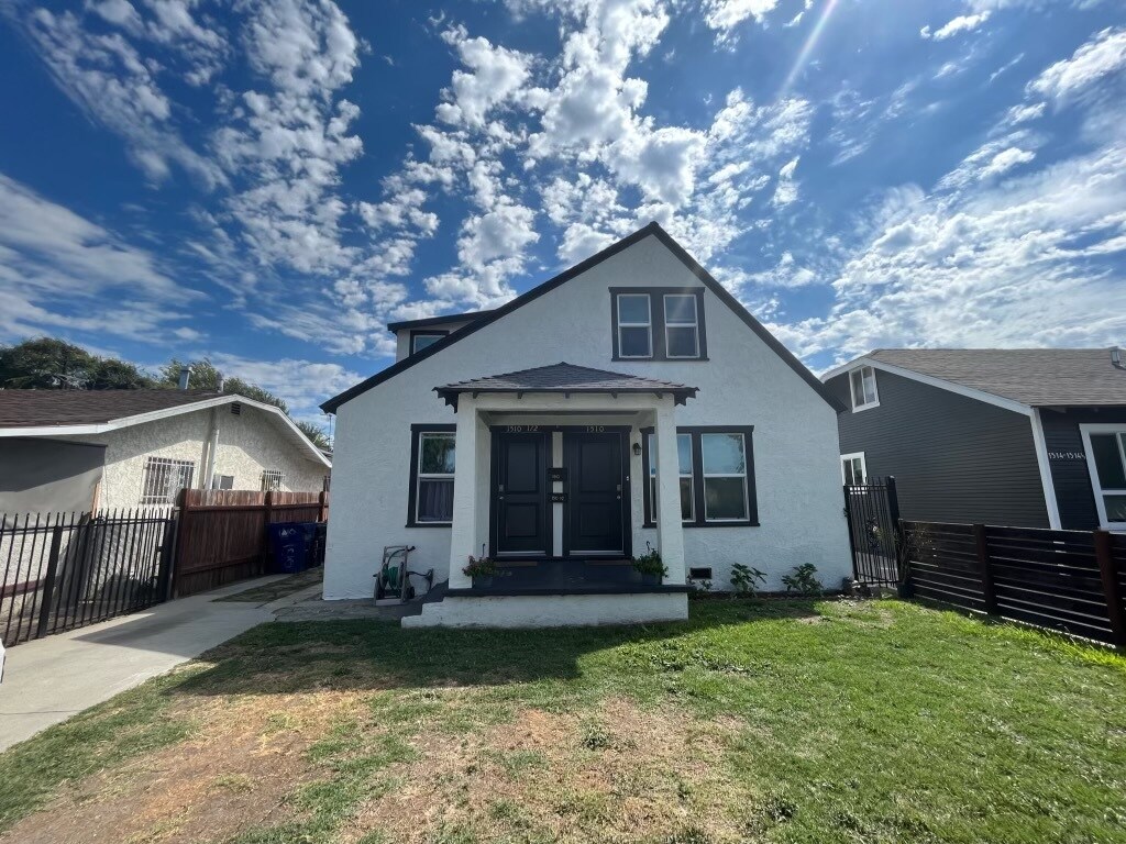 Foto principal - 1510 W 69th St