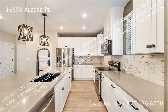 Foto del edificio - Beautifully Finished Townhome in Parker!