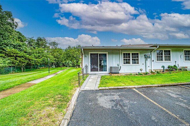 Foto del edificio - 275 Berwick Ct