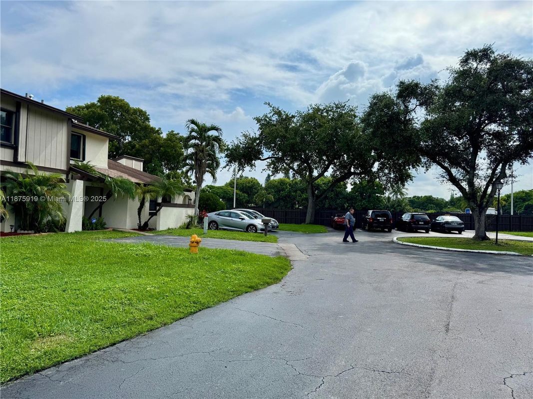 Foto del edificio - 12705 SW 66th Terrace Dr