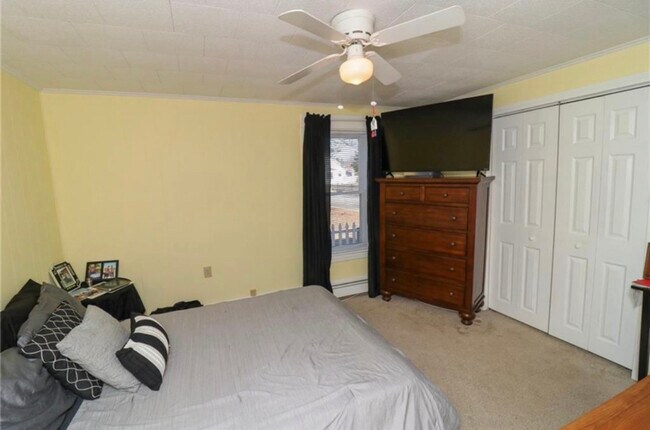 Foto del edificio - 8-10 California Ave