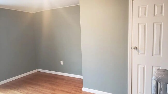 Building Photo - 578 Bloomfield Ave