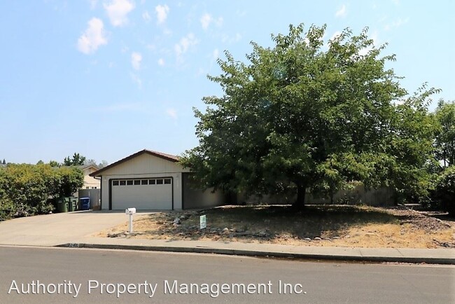 Building Photo - 3 br, 2 bath House - 2465 Lake Redding Drive