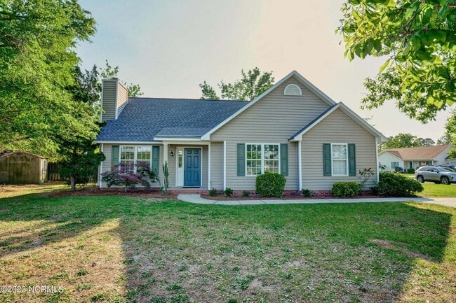 Building Photo - *** Promotion -- Sign lease by January 31 and receive $1000 off first months rent!!    3 Bedroom ...