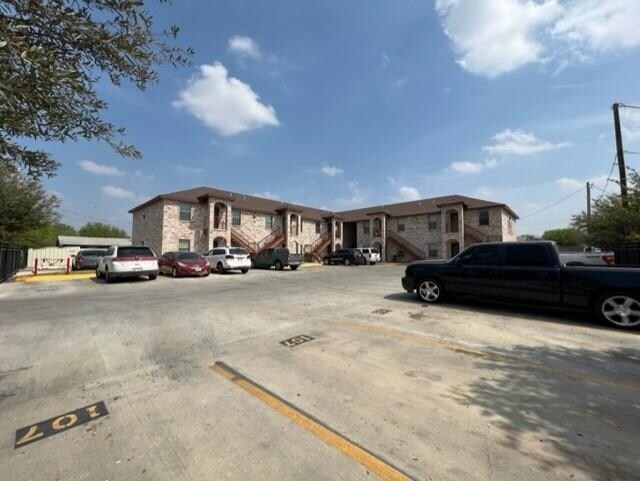 Primary Photo - 1204 E Lyon St