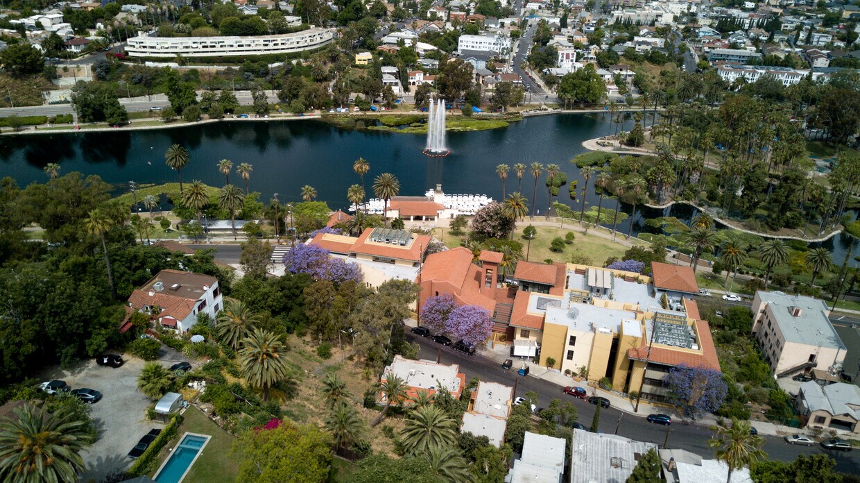 Primary Photo - 830 Laguna Ave