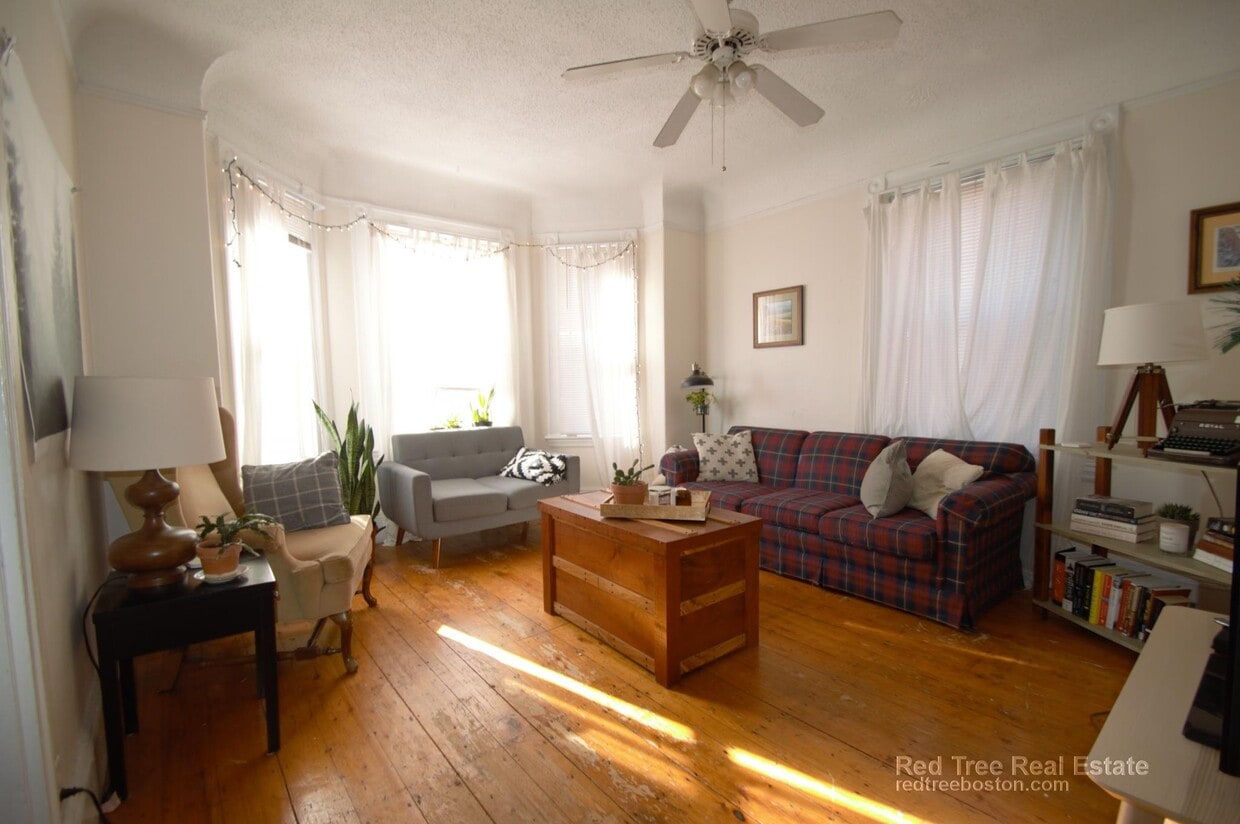 Primary Photo - 48 Green St