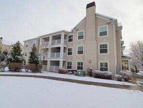 Building Photo - 11776 S Grandville Ave