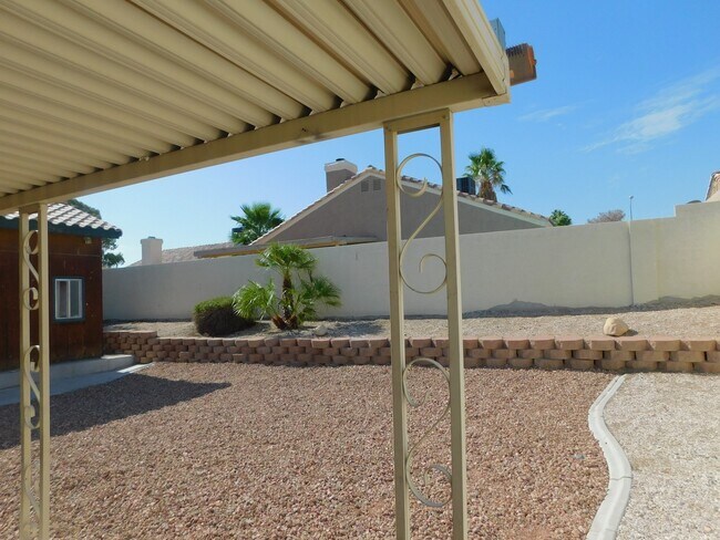 Building Photo - 916 Rifle Dr