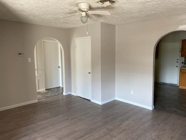 Living room - 3618 Crestbrook Ct
