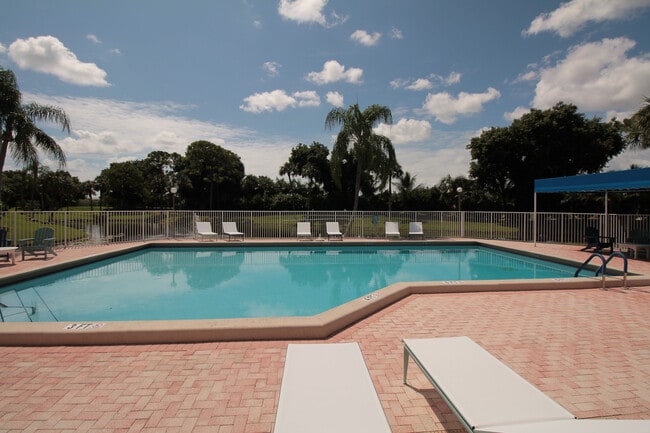Building Photo - 6562 Boca del Mar Dr