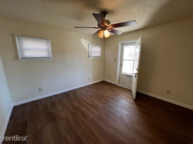 Building Photo - 2 br, 1 bath House - 111 Shaw St
