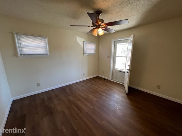 Foto del edificio - 2 br, 1 bath House - 111 Shaw St