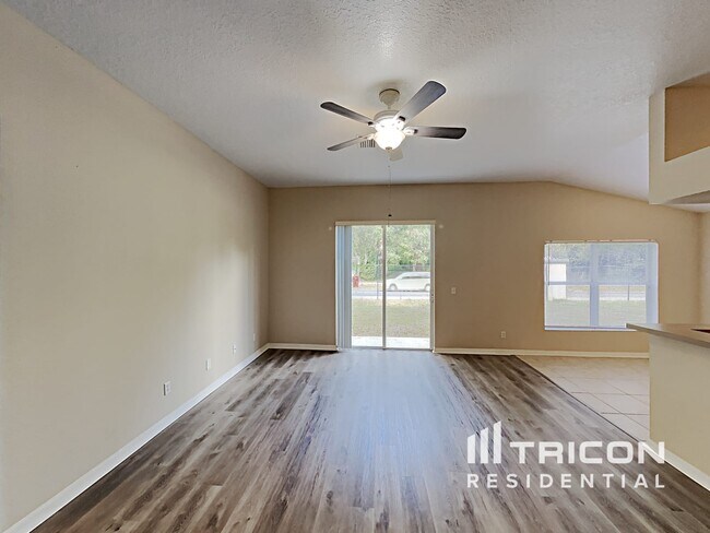 Foto del edificio - 102 Citrus Landing Dr