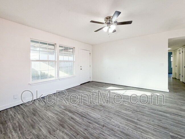 Foto del edificio - 905 SE 14th St