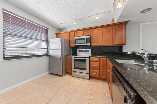 Building Photo - 3507 Village Blvd