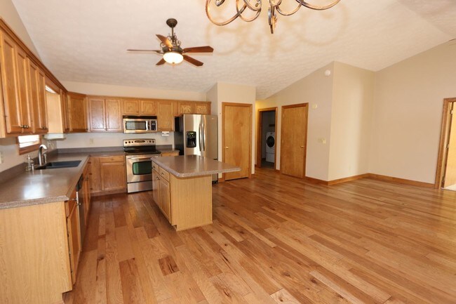 Building Photo - 81 Township Rd 1370
