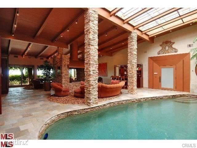 Foto del edificio - 1450 Forest Knoll Dr