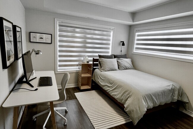 Building Photo - 2 Cove Ct