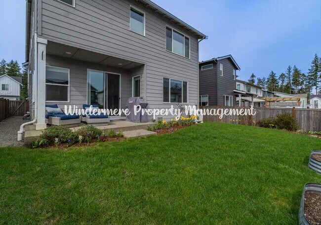 Foto del edificio - Stunning and spacious 5 bed in McCormick Village!