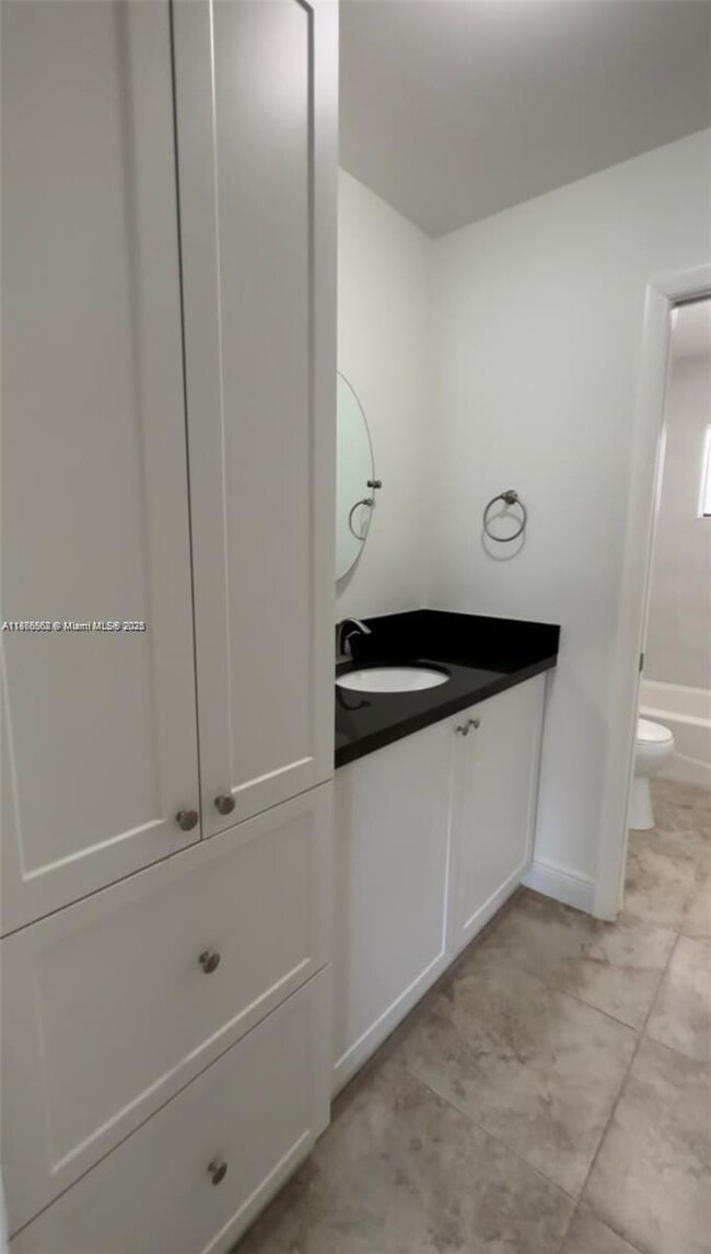 Foto del edificio - 8015 SW 107th Ave