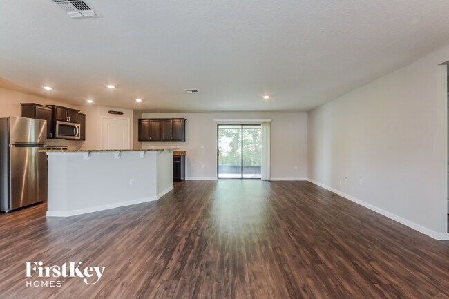 Foto del edificio - 882 N Fairbanks Dr
