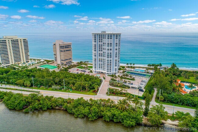 Foto del edificio - 5200 N Ocean Dr