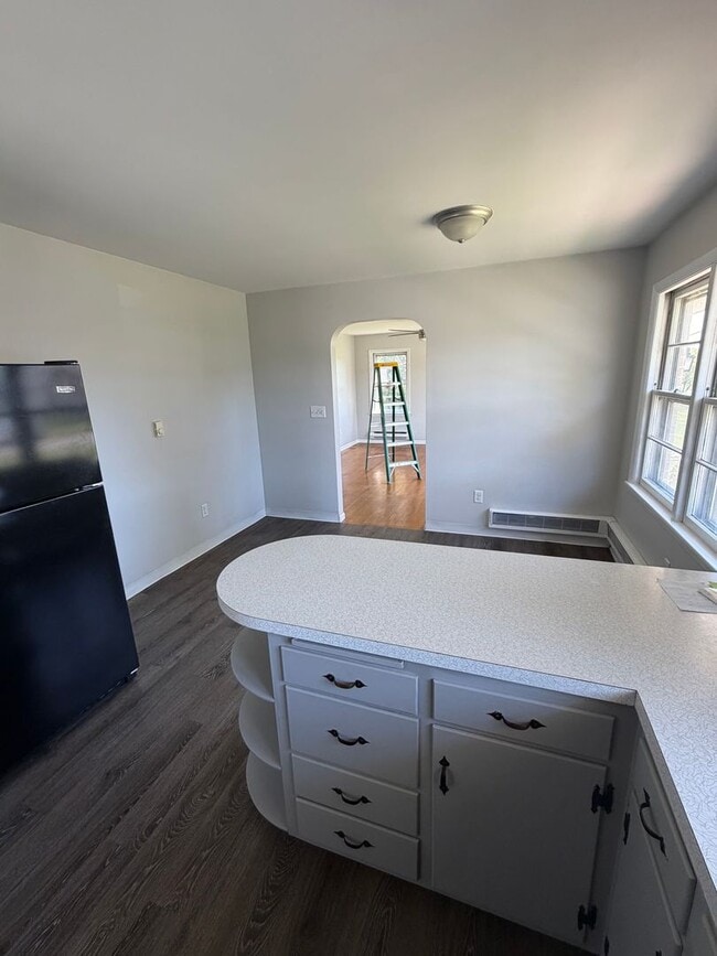 Building Photo - Beautiful Home with a One Car Garage