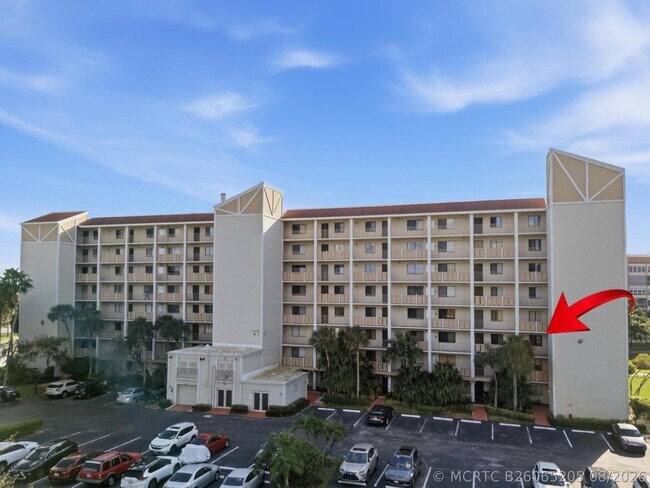 Foto del edificio - 14475 Strathmore Ln