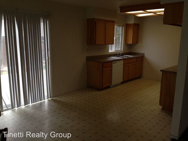 Building Photo - 3 br, 2 bath House - 108 Sonoma St.