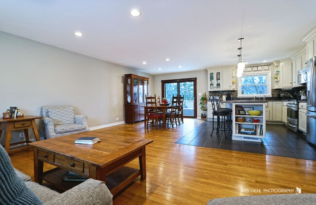 Foto del edificio - 15417 W Fair Ln