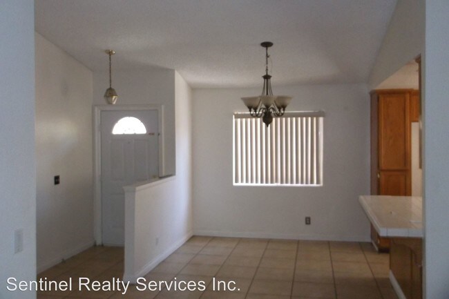 Building Photo - 3 br, 2 bath House - 2261 Medical Center Dr