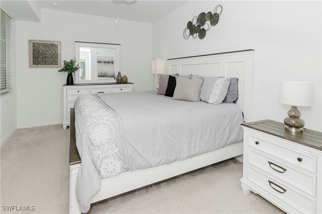 Foto del edificio - 5835 Double Eagle Cir