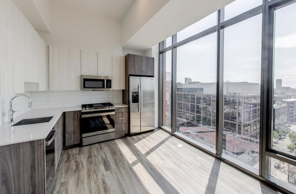 Photo - 1120 W Randolph St (Chicago, IL)