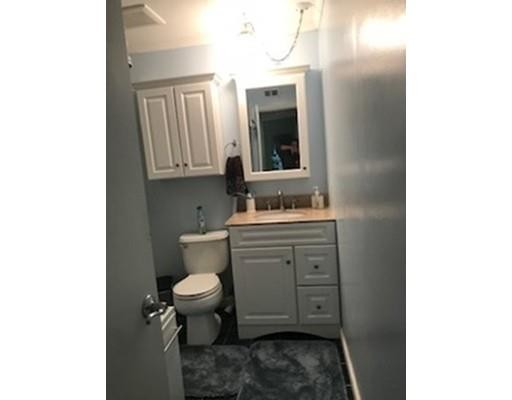 Foto del edificio - 9 Shadowbrook Ln