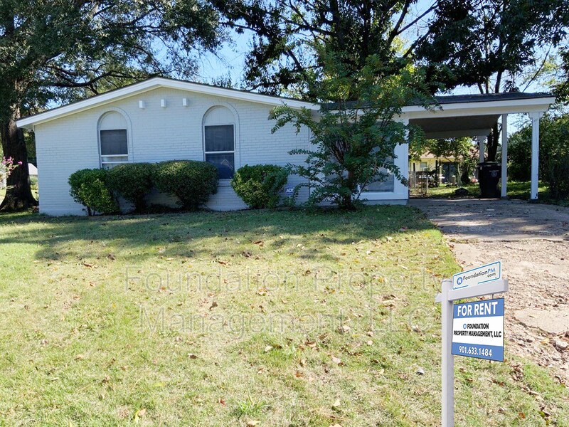 Foto principal - 3840 McCain Rd