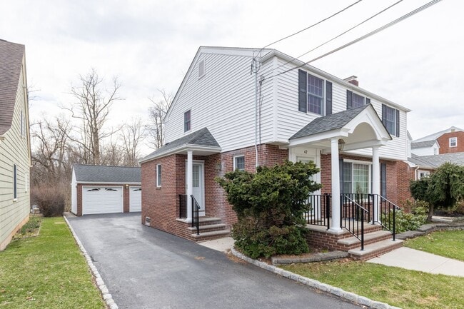 Foto del edificio - 42 Jefferson Ave