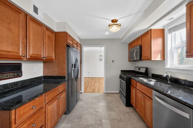 Foto del edificio - 12203 Westview Dr