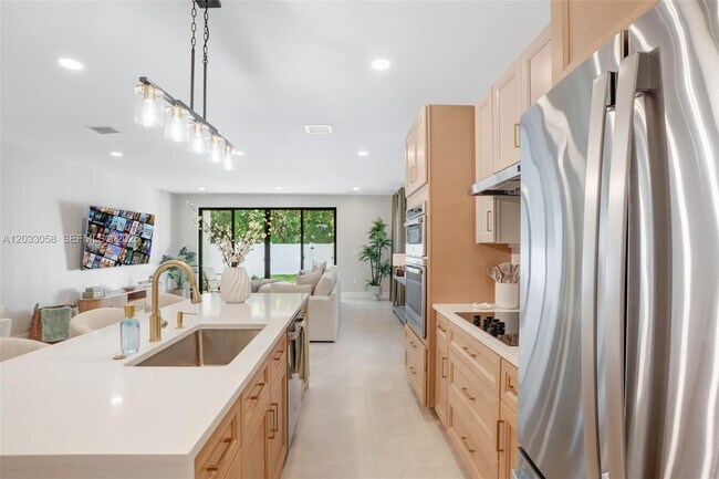 Foto del edificio - 701 SW 17th St