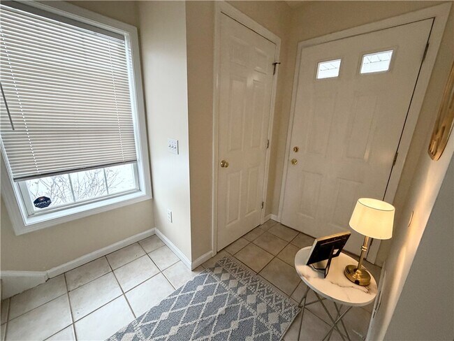 Foto del edificio - 60 Schilling Ln