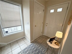 Building Photo - 60 Schilling Ln