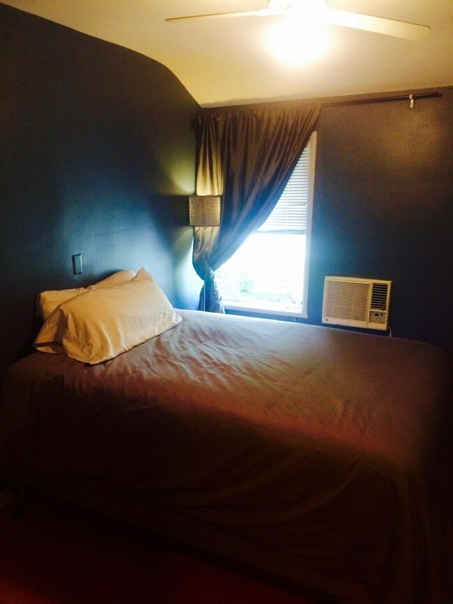 Foto del edificio - 9430 Charleville Blvd
