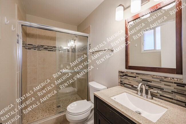 Foto del edificio - 2156 E Yale Dr