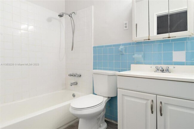 Building Photo - 1 bedroom in Miami FL 33162