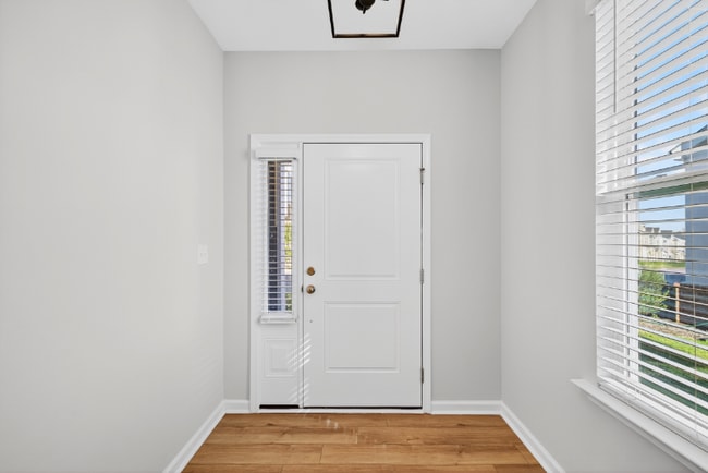 Building Photo - 315 Chesapeake Cmns St