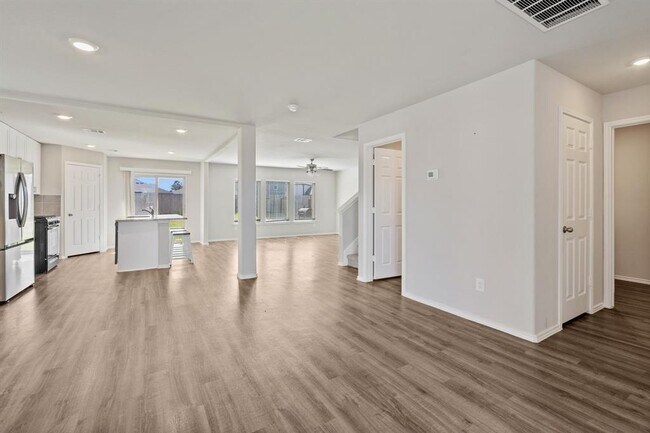 Building Photo - 26107 Idleford Ln
