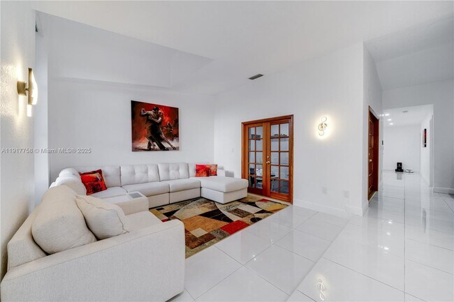 Foto del edificio - 1025 NW 128th Ct